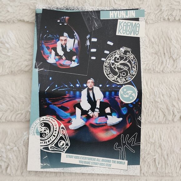 Hyunjin Karma Accordion Version - Picture 2 of 4